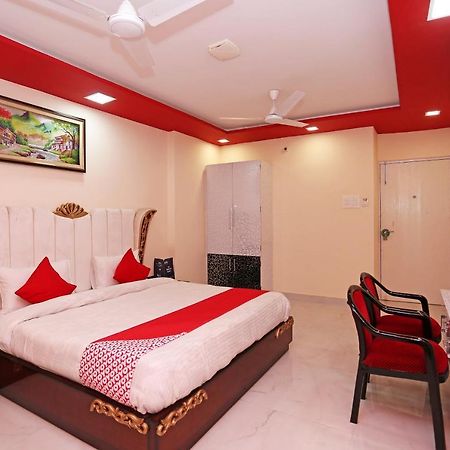 Oyo 23495 Hotel The Park Juhi Bari Εξωτερικό φωτογραφία
