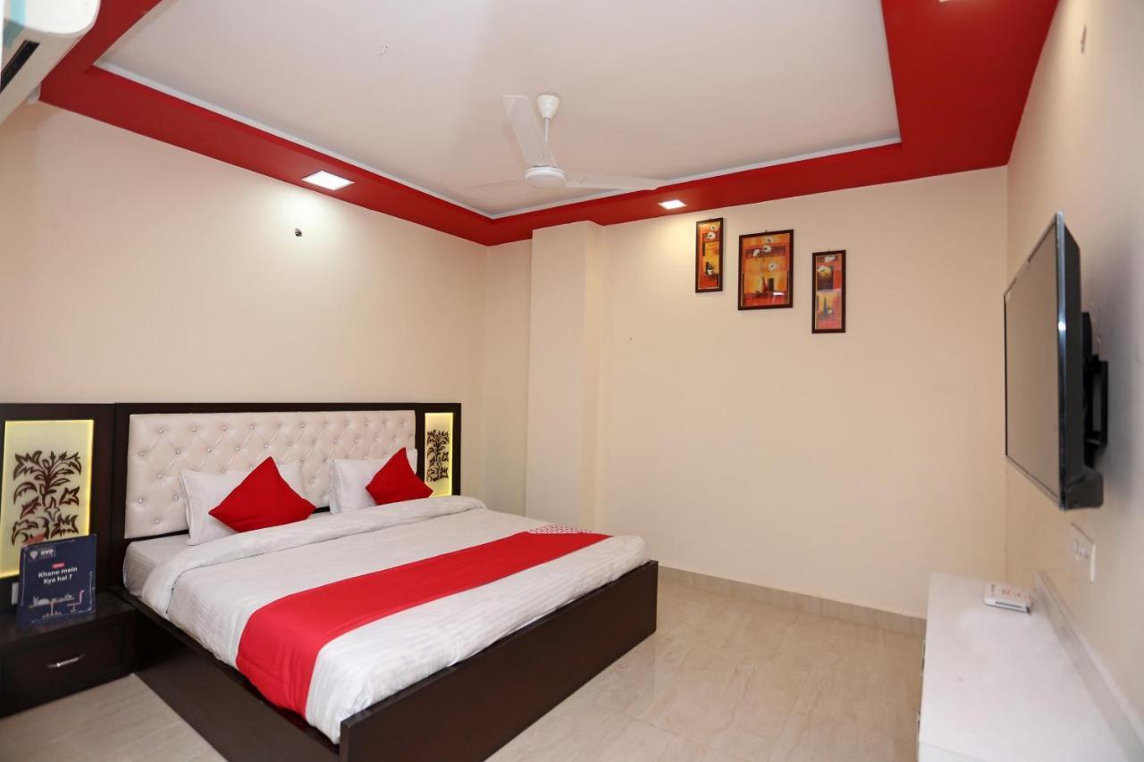 Oyo 23495 Hotel The Park Juhi Bari Εξωτερικό φωτογραφία