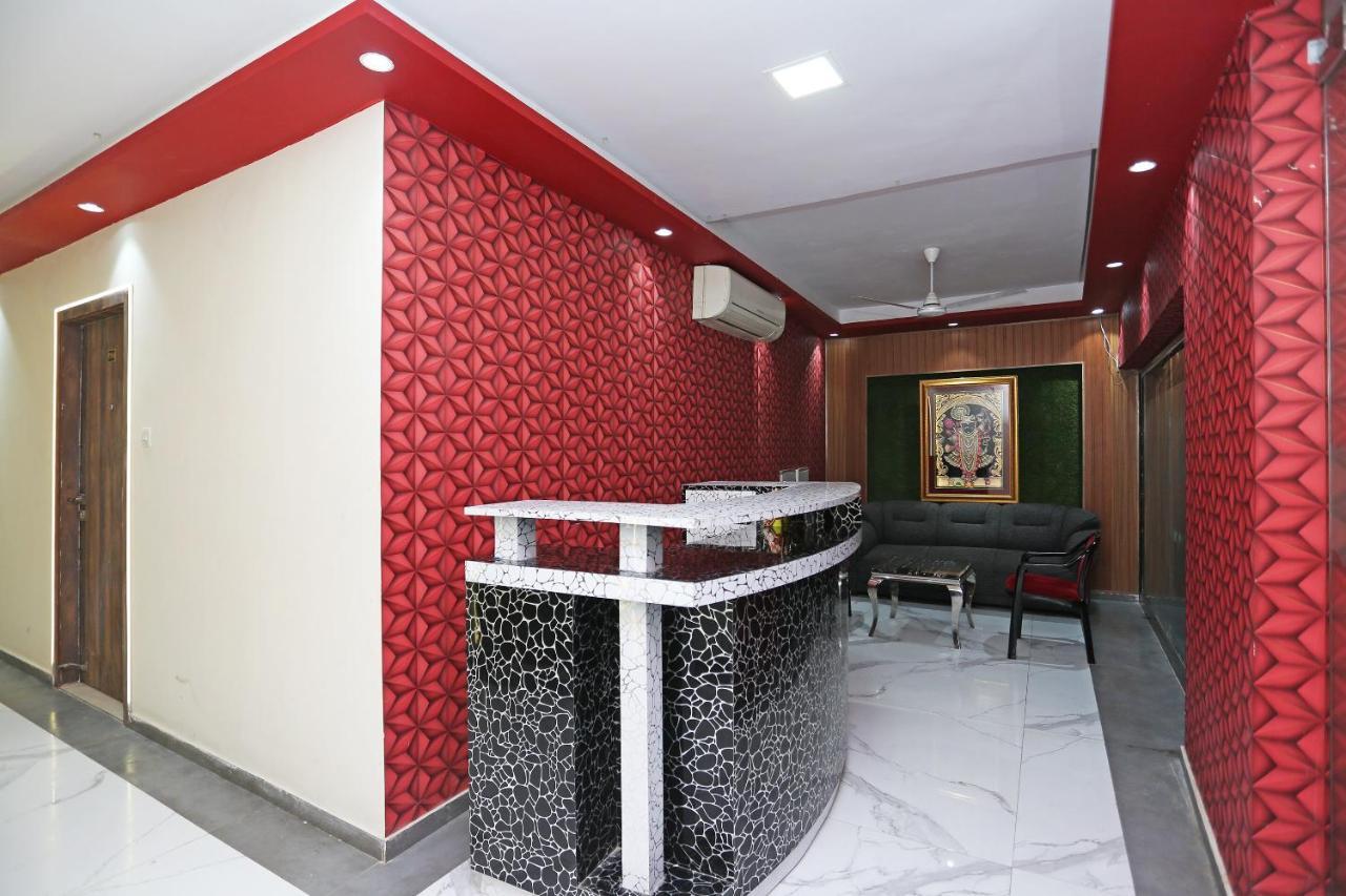 Oyo 23495 Hotel The Park Juhi Bari Εξωτερικό φωτογραφία