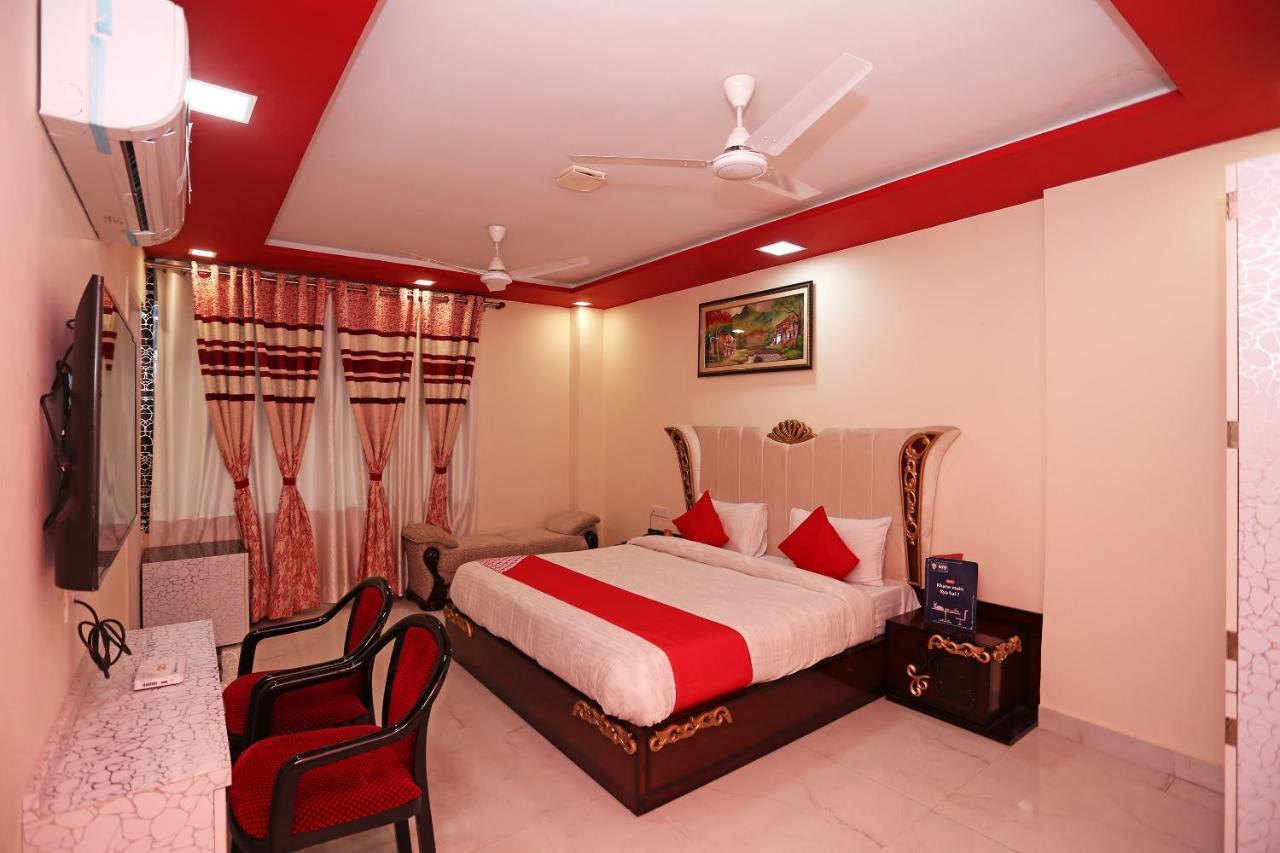 Oyo 23495 Hotel The Park Juhi Bari Εξωτερικό φωτογραφία